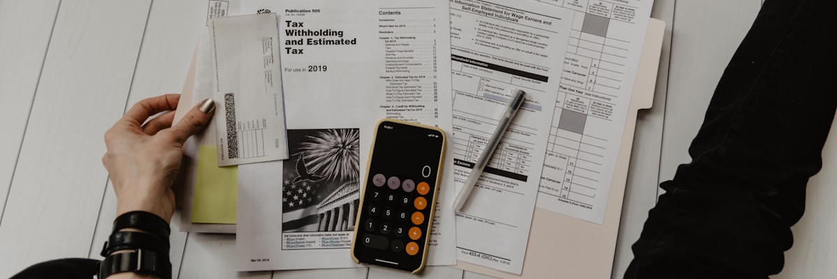 Credit auto vs leasing — comparatie completa 2026